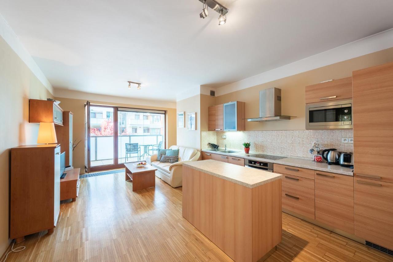 Luxury Apartment River Diamond Residence Praha Bagian luar foto