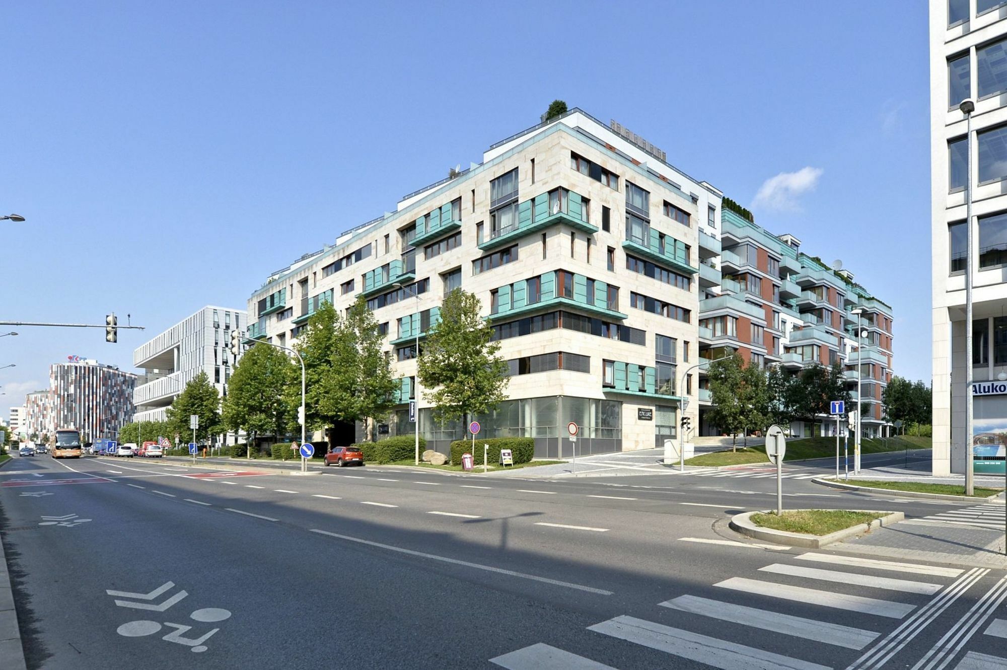 Luxury Apartment River Diamond Residence Praha Bagian luar foto